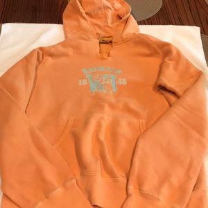 NWOT Women’s “Hayward” pullover size M